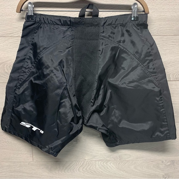 Black Easton ST10 Hockey Ringette Pant Shell - Picture 3 of 3